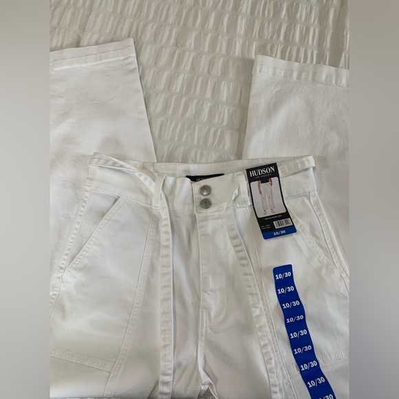 Hudson Los Angeles Cream Wide-Leg Belted Jeans - Picture 14 of 16